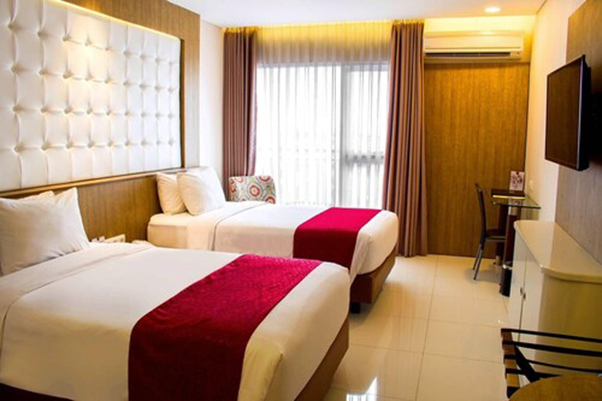 West Point Hotel Bandung Exteriér fotografie