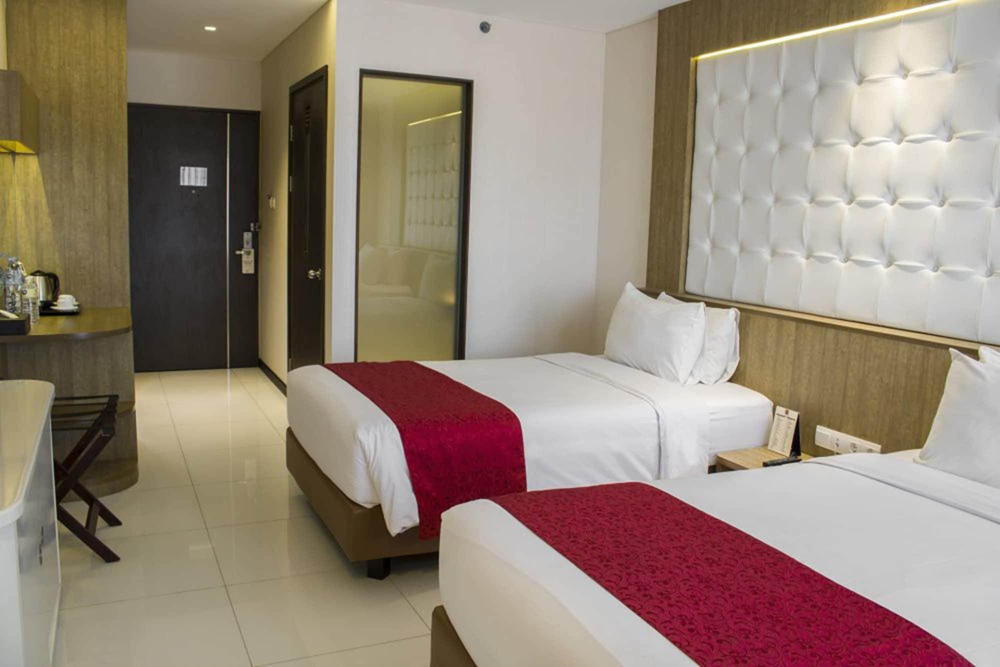 West Point Hotel Bandung Exteriér fotografie