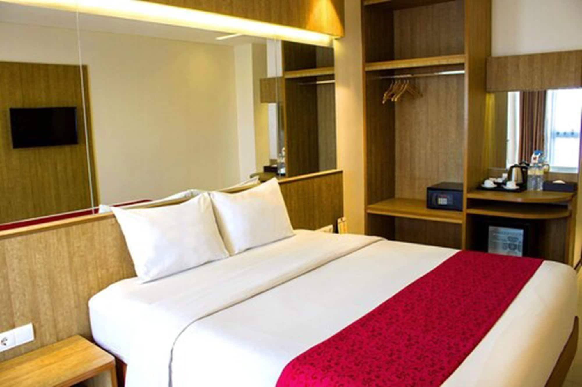 West Point Hotel Bandung Exteriér fotografie