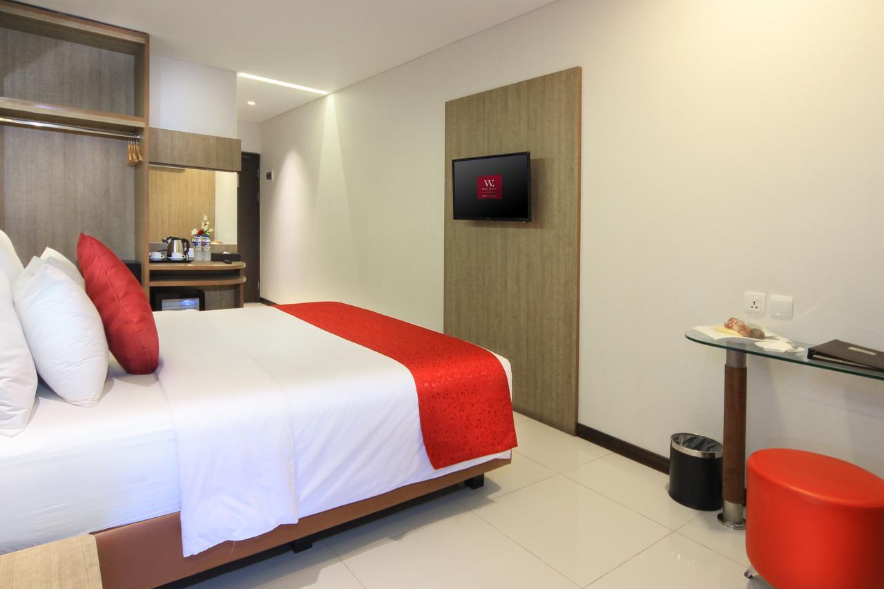 West Point Hotel Bandung Exteriér fotografie