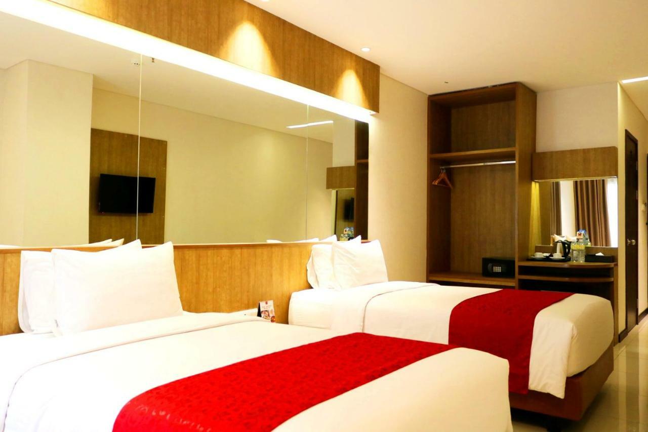 West Point Hotel Bandung Exteriér fotografie